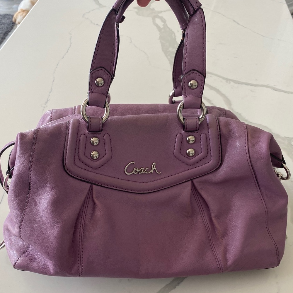 Coach purse. Registration no M1281-F19247
